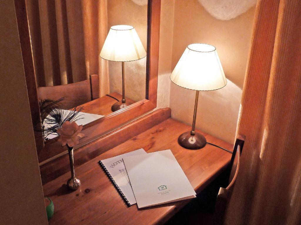 Hotel Bellpi Andorra la Vella Zimmer foto